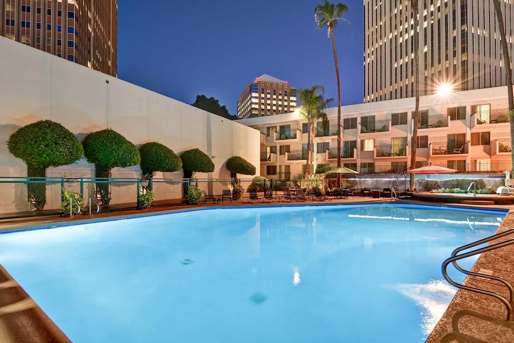 Hilton Garden Inn Phoenix Midtown Bagian luar foto